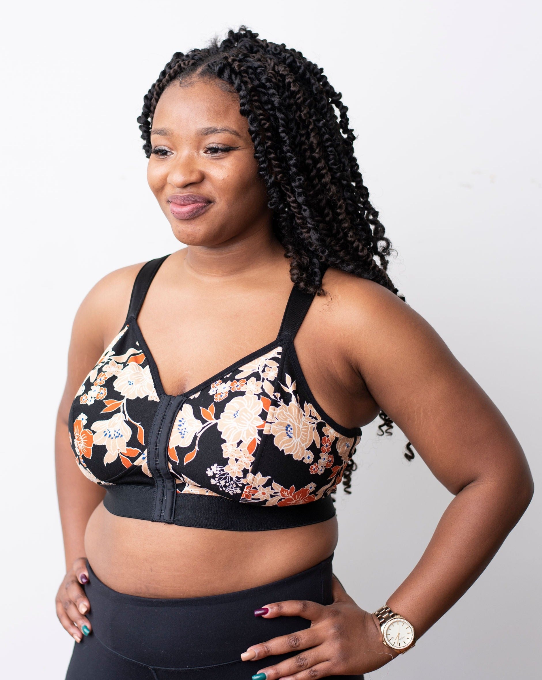 RUBIES BRAS MASTECTOMY BRA FOR BREAST CANCER SURGERIES. FRONT CLOSURE WITH LOW STRETCH AND WIDE ELASTICS FOR COMFORT AND SUPPORT. BUILT IN PROSTHESIS AND DRAINAGE POCKET MADE ON REQUEST