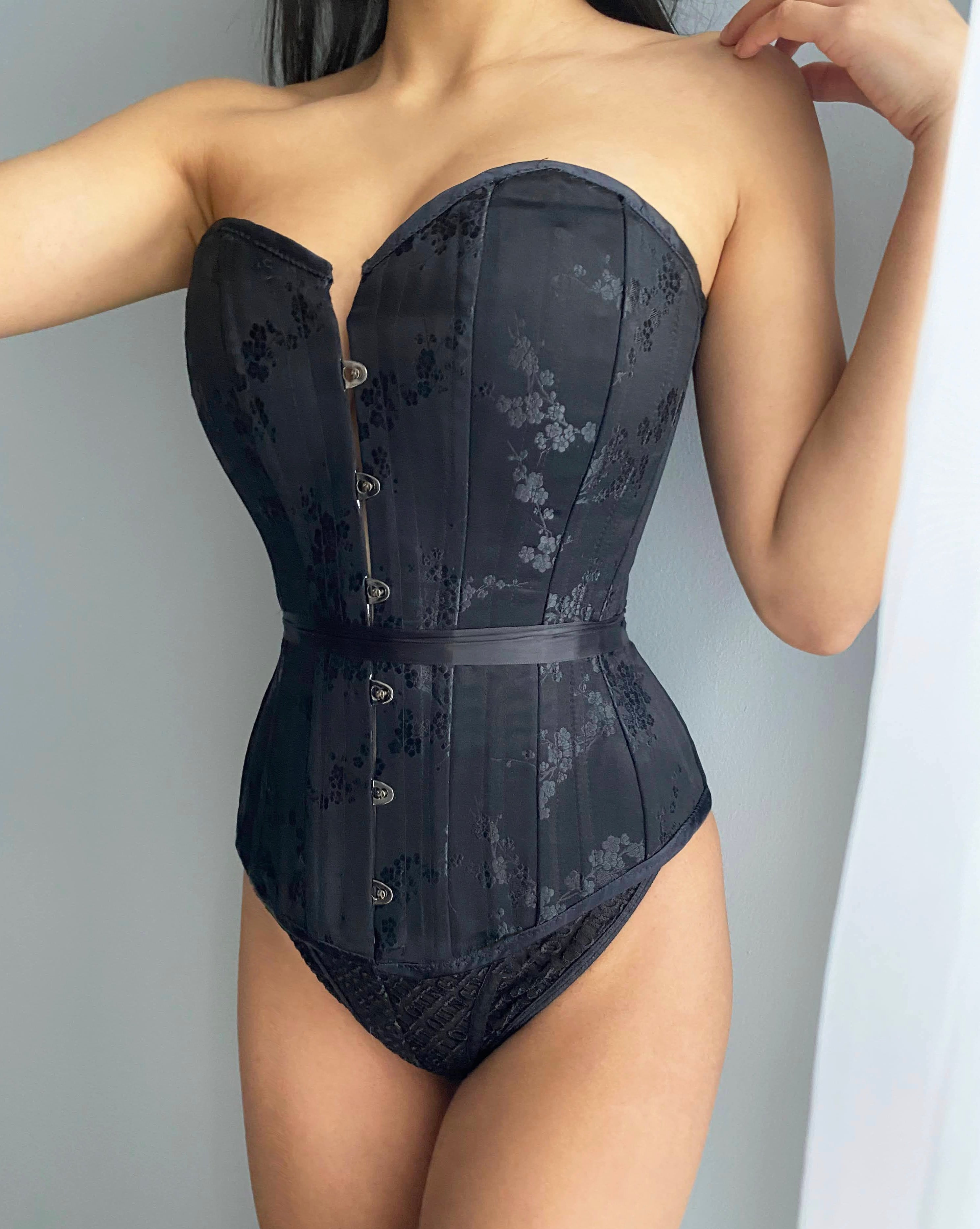 Luxury Custom Corsets. Specialty Bras by Expert Fitters & Designers